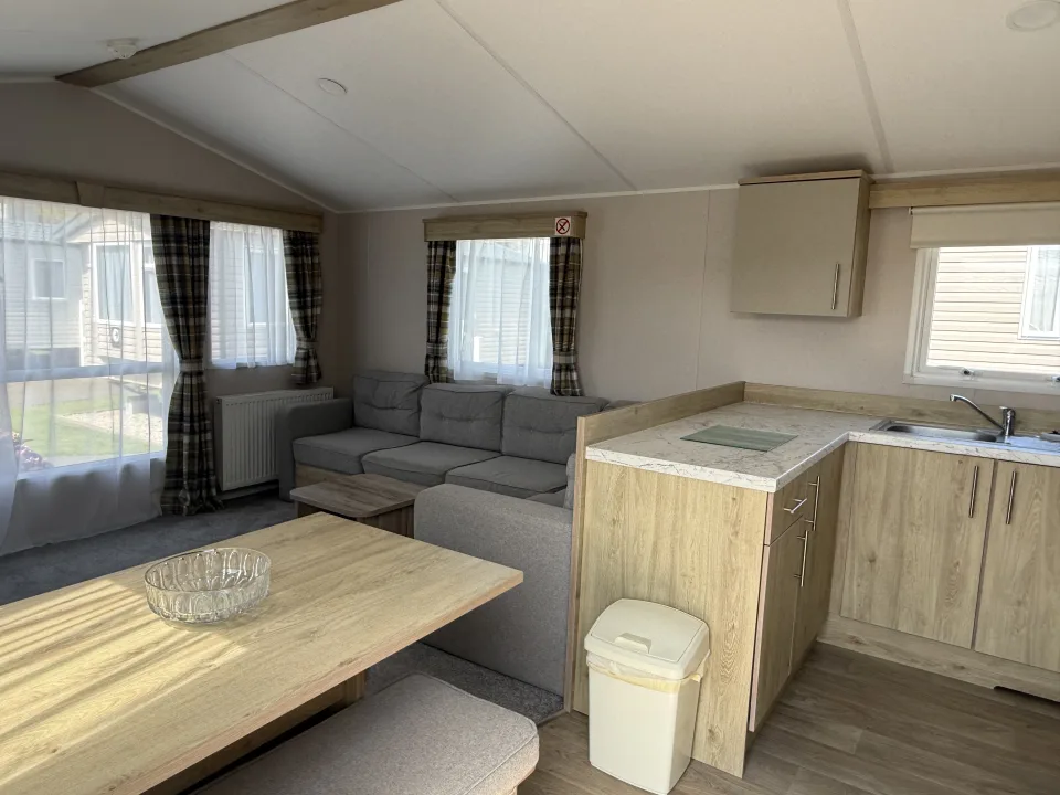Platinum Caravan Lounge Polzeath