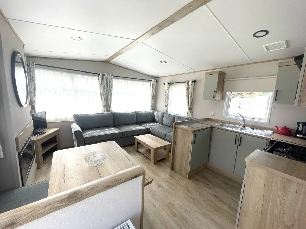 Diamond caravan